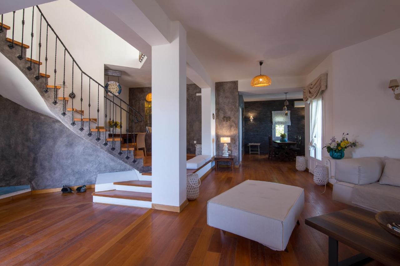 A&V Sea View Villa Fira  Bagian luar foto